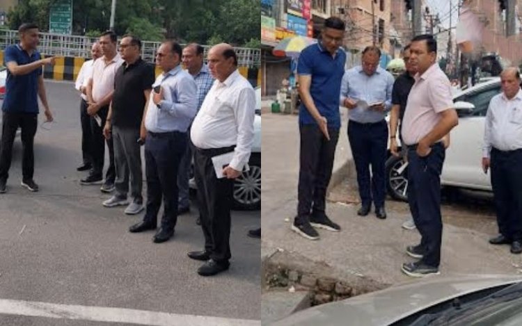 नोएडा की सड़कों पर उतरे सीईओ लिया  बारिश के इंतजामों का  जायजा