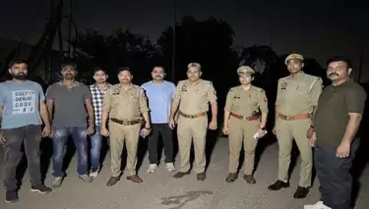 नोएडा पुलिस और शातिर चोर के बीच दिन निकलते ही हुई मुठभेड़, जवाबी कार्रवाई में पैर में लगी गोली