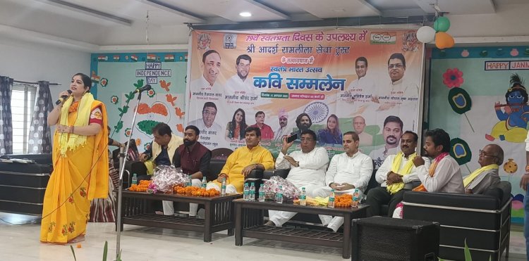 ग्रेटर नोएडा वेस्ट में कवि सम्मेलन: वीररस से लेकर श्रृंगार तक, कवियों ने बांधा समां